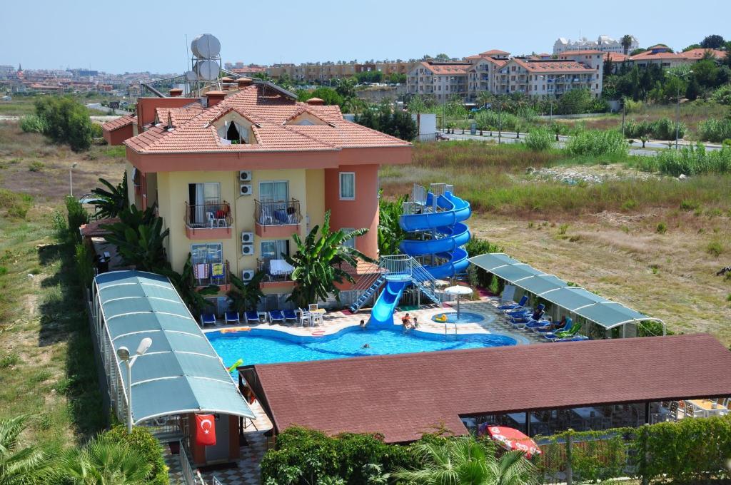 Yavuzhan Hotel Side Exterior photo